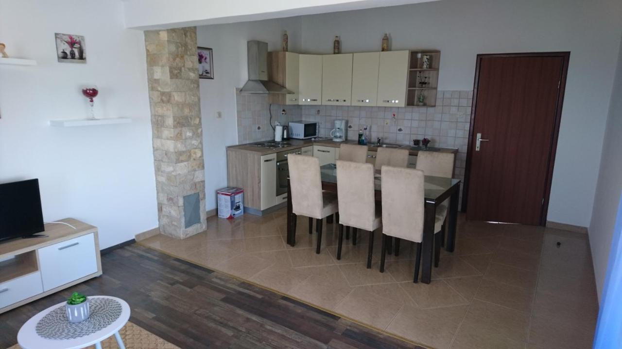 Apartman Vuleta Ražanac Exteriér fotografie