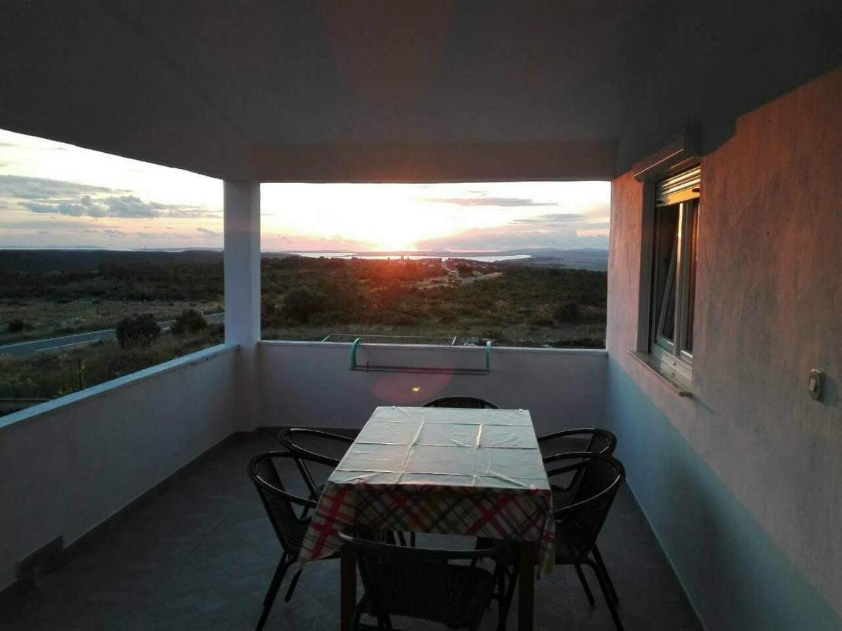 Apartman Vuleta Ražanac Exteriér fotografie