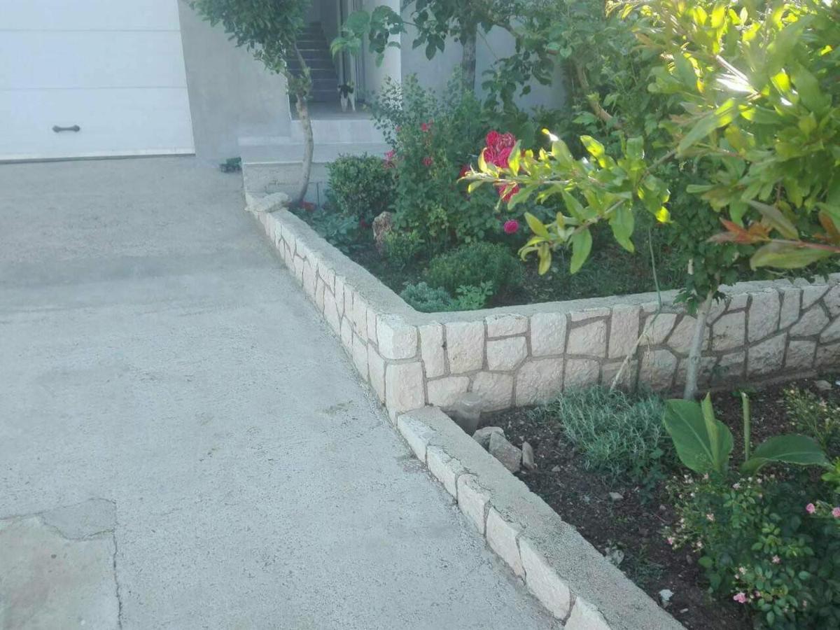 Apartman Vuleta Ražanac Exteriér fotografie