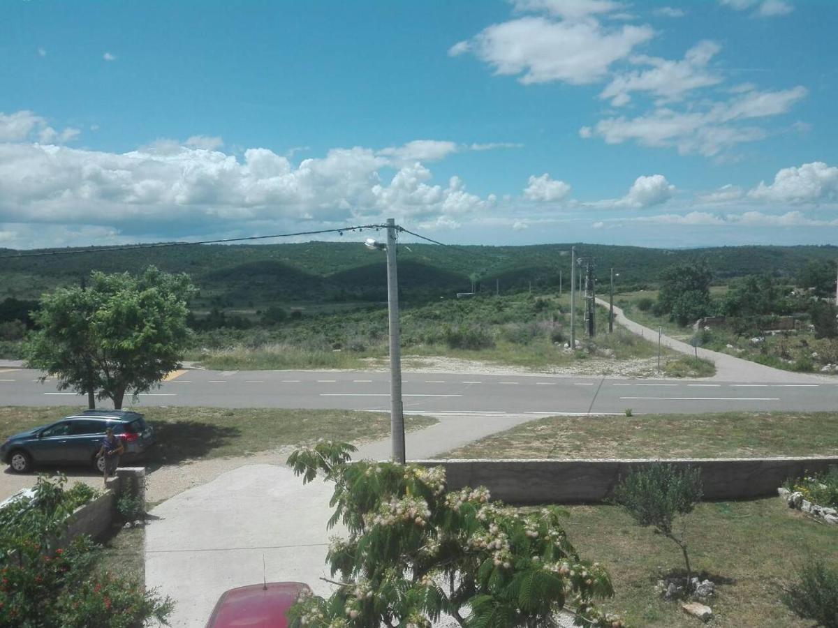 Apartman Vuleta Ražanac Exteriér fotografie